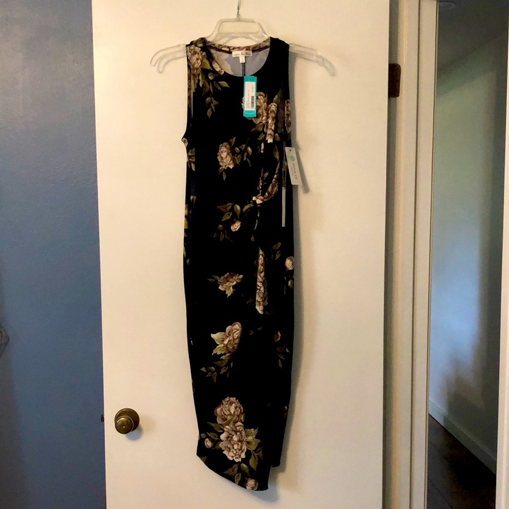 Knit midi dress-navy floral- SF brand:Nine Britton